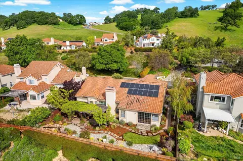 View/Area - 3237 Winged Foot Dr, Fairfield, CA 94534 photo 4 of 11