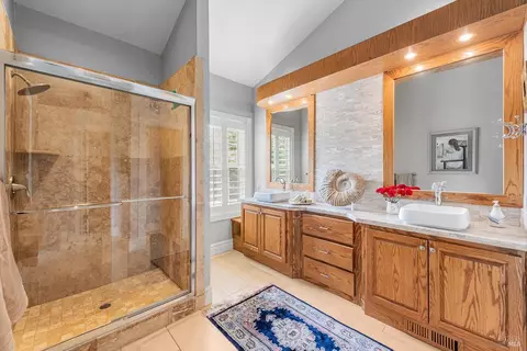 Bath - 3237 Winged Foot Dr, Fairfield, CA 94534 photo 1 of 3