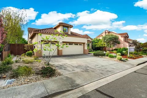 Exterior - 3237 Winged Foot Dr, Fairfield, CA 94534 photo 5 of 27