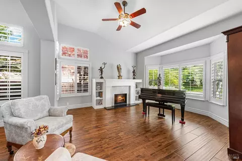 Living - 3237 Winged Foot Dr, Fairfield, CA 94534 photo 1 of 2