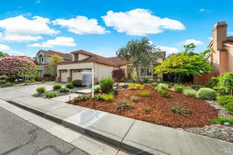 Exterior - 3237 Winged Foot Dr, Fairfield, CA 94534 photo 6 of 27
