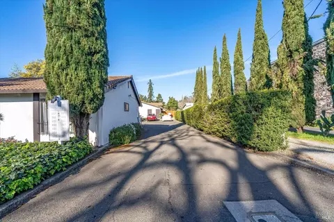 323 2nd St E, Sonoma, CA 95476 photo 8
