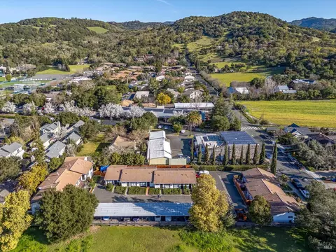 323 2nd St E, Sonoma, CA 95476 photo 3