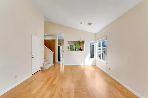 130 Barington Dr, Vallejo, CA 94591 photo 2