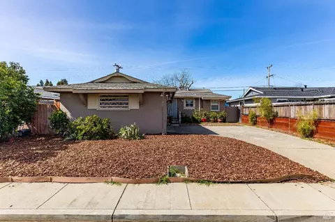 151 Janice St, Vallejo, CA 94589 photo 3