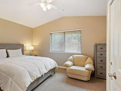 Bedroom - 22116 Koftinow Dr, Jenner, CA 95450 photo 2 of 4
