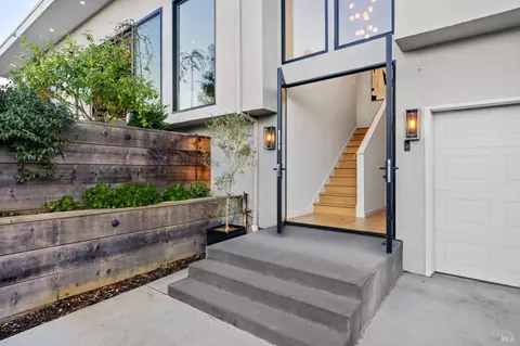 Entry Way - 929 Meadowsweet Dr, Corte Madera, CA 94925 photo 1 of 2
