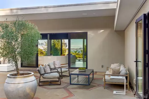 Exterior - 929 Meadowsweet Dr, Corte Madera, CA 94925 photo 11 of 17