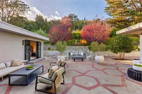 Exterior - 929 Meadowsweet Dr, Corte Madera, CA 94925 photo 12 of 17