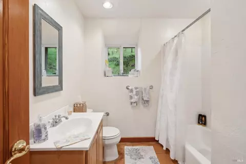 Bath - 4560 Lovall Valley Loop Rd, Sonoma, CA 95476 photo 7 of 7