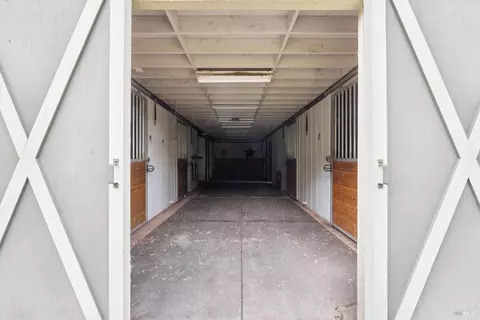 Entry Way - 4560 Lovall Valley Loop Rd, Sonoma, CA 95476 photo 5 of 6