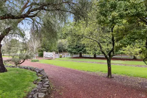 Exterior - 4560 Lovall Valley Loop Rd, Sonoma, CA 95476 photo 4 of 26