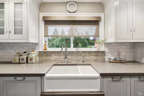 Kitchen - 4560 Lovall Valley Loop Rd, Sonoma, CA 95476 photo 7 of 12