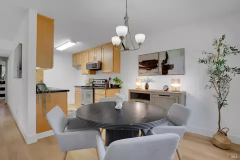 900 Cambridge Dr #47, Benicia, CA 94510