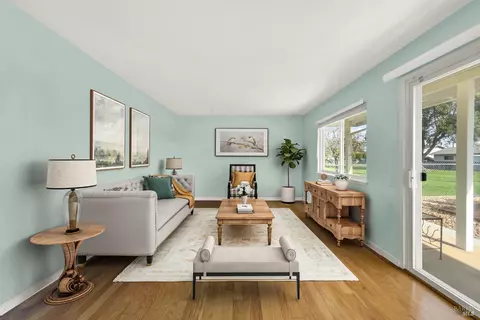 107 Olympic Cir, Vacaville, CA 95687 photo 4