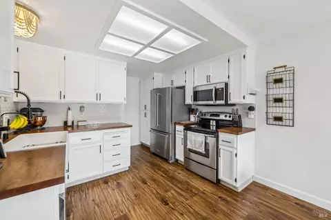 649 S Ely Blvd S, Petaluma, CA 94954 photo 7