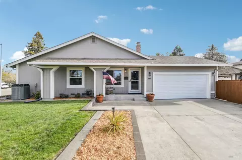 649 S Ely Blvd S, Petaluma, CA 94954