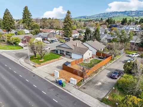 649 S Ely Blvd S, Petaluma, CA 94954 photo 28