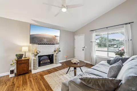 649 S Ely Blvd S, Petaluma, CA 94954 photo 3