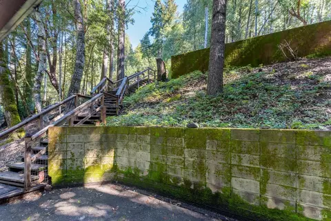 Exterior - 24949 Cobb Dr, Willits, CA 95490 photo 5 of 7