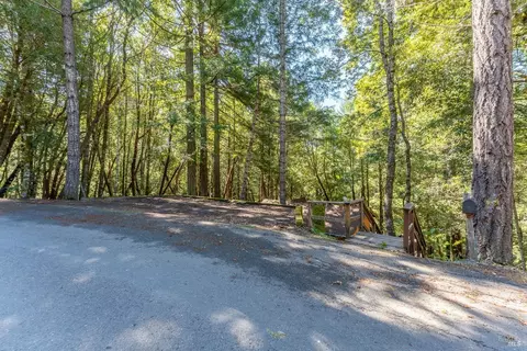 Exterior - 24949 Cobb Dr, Willits, CA 95490 photo 6 of 7