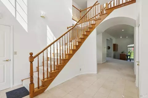 Entry Way - 4059 Mendes Ln, Vacaville, CA 95688 photo 2 of 4