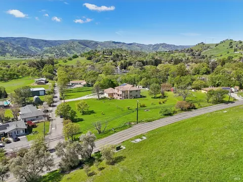 View/Area - 4059 Mendes Ln, Vacaville, CA 95688 photo 11 of 13