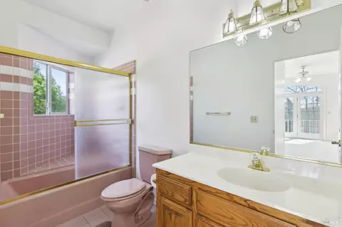 Bath - 4059 Mendes Ln, Vacaville, CA 95688 photo 6 of 7