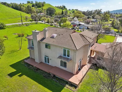 View/Area - 4059 Mendes Ln, Vacaville, CA 95688 photo 13 of 13