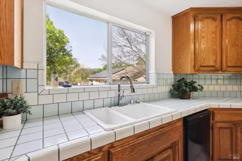Kitchen - 4059 Mendes Ln, Vacaville, CA 95688 photo 5 of 5