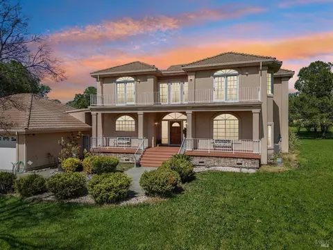 4059 Mendes Ln, Vacaville, CA 95688