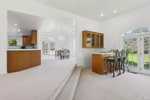 Dining - 4059 Mendes Ln, Vacaville, CA 95688 photo 3 of 3
