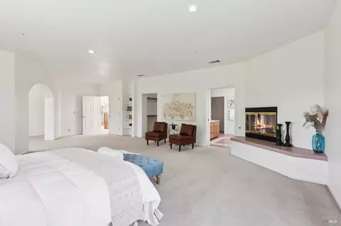 Bedroom - 4059 Mendes Ln, Vacaville, CA 95688 photo 5 of 10