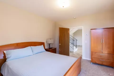 Bedroom - 315 Mainsail Dr, Bodega Bay, CA 94923 photo 5 of 8