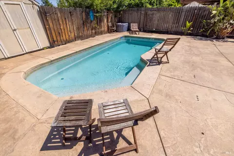 Exterior - 802 Derry Cir, Vacaville, CA 95688 photo 8 of 13