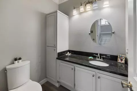 Bath - 802 Derry Cir, Vacaville, CA 95688 photo 1 of 9