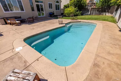 Exterior - 802 Derry Cir, Vacaville, CA 95688 photo 7 of 13