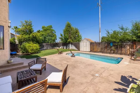 Exterior - 802 Derry Cir, Vacaville, CA 95688 photo 9 of 13
