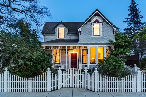 815 D St, Petaluma, CA 94952