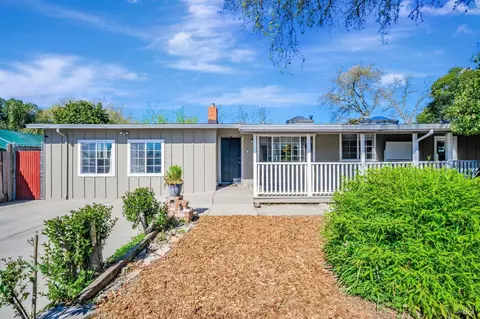 2115 Whitewood Dr, Santa Rosa, CA 95407