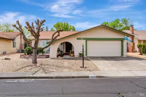 163 Glacier Cir, Vacaville, CA 95687