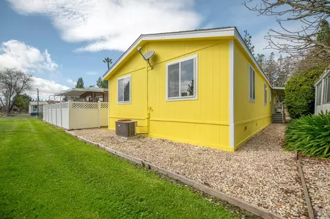 232 Walnut Cir, Rohnert Park, CA 94928