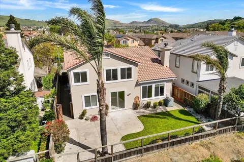 View/Area - 3435 Edgewater Pl, Vallejo, CA 94591 photo 8 of 9