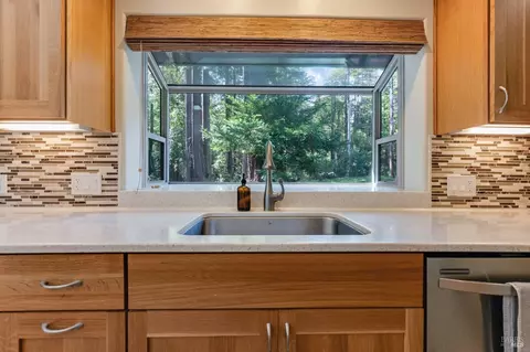 Kitchen - 22152 Koftinow Dr, Jenner, CA 95450 photo 4 of 4