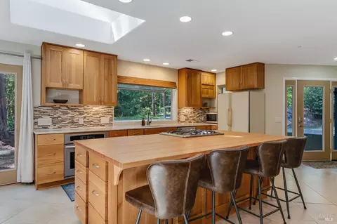 Kitchen - 22152 Koftinow Dr, Jenner, CA 95450 photo 2 of 4