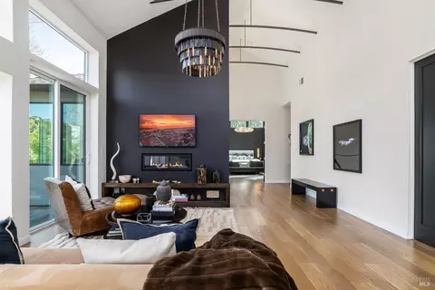 51 Laurel Grove Ave, Kentfield, CA 94904