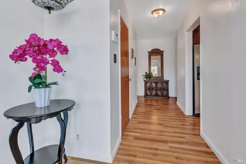 1413 Vervais Ave, Vallejo, CA 94591 photo 2