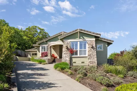 5500 Pepperwood Rd, Santa Rosa, CA 95409