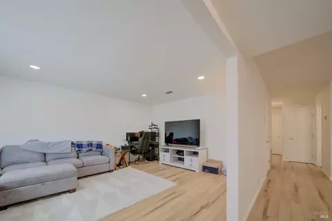 368 Lily St, Fairfield, CA 94533 photo 8