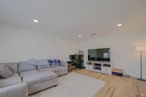 368 Lily St, Fairfield, CA 94533 photo 7